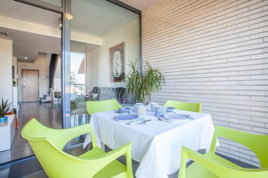 Confortable Beach Appartment With Views To The Sea Puçol Exterior foto